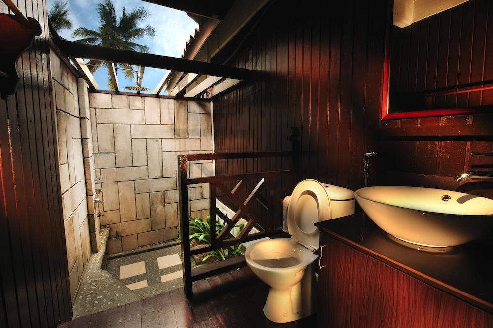 Paya Beach Spa & Dive Resort Kampung Genting Exterior foto